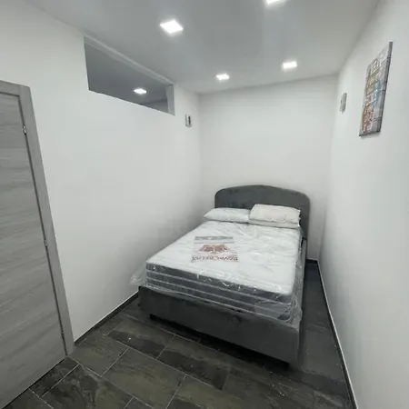 Regina Bnb * نابولي