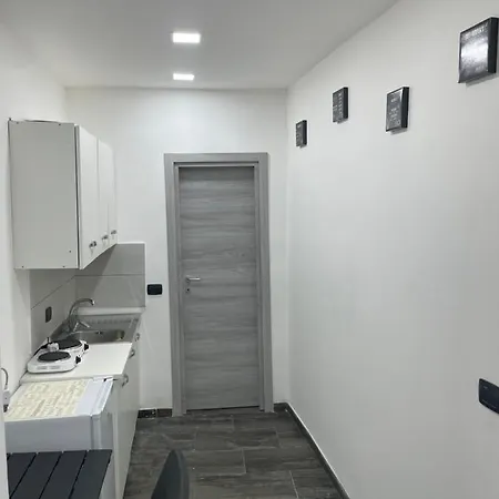 Regina Bnb * נאפולי