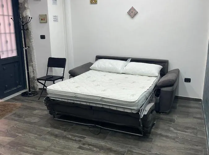 Regina Bnb Apartament Neapol